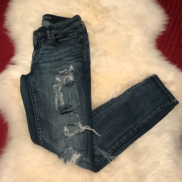 American Eagle Outfitters Denim - ✨RIPPED AMERICAN EAGLE JEANS - SIZE: 8✨